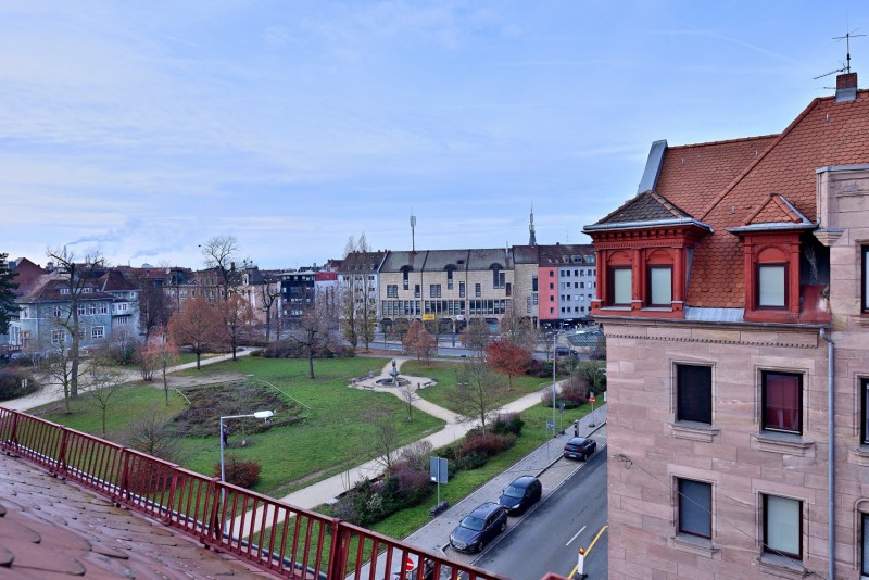 Archivpark direkt vor dem Haus