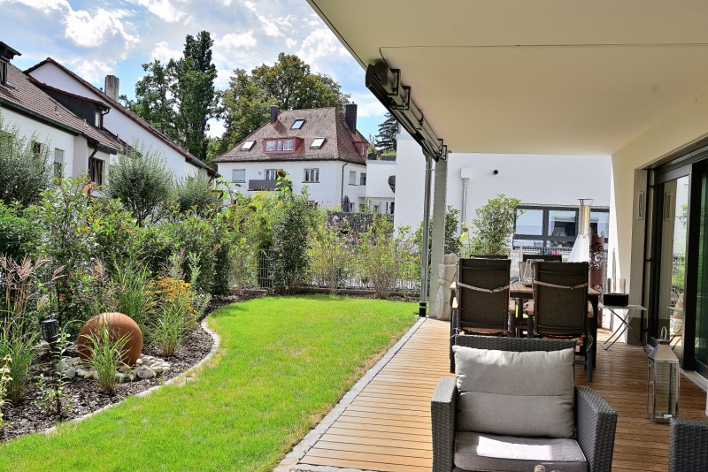 frisch angelegter Garten